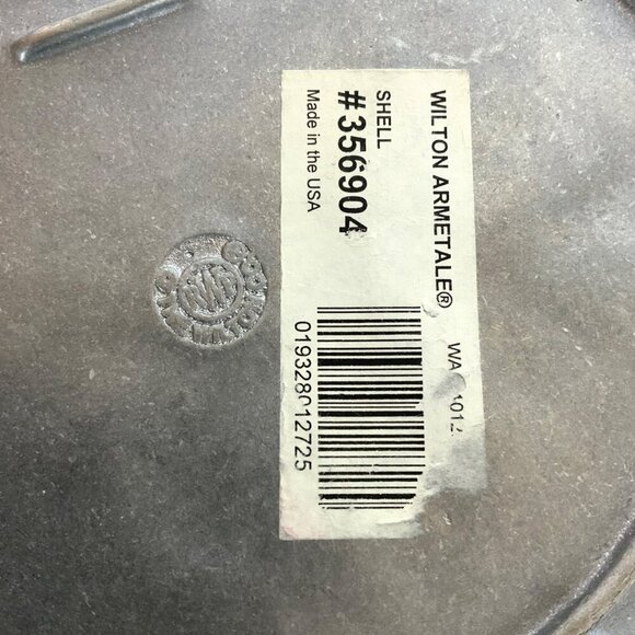 Wilton Armetale Clam Shell 2-Piece Chip & Dip Server Shiny Pewter Large - Picture 8 of 8